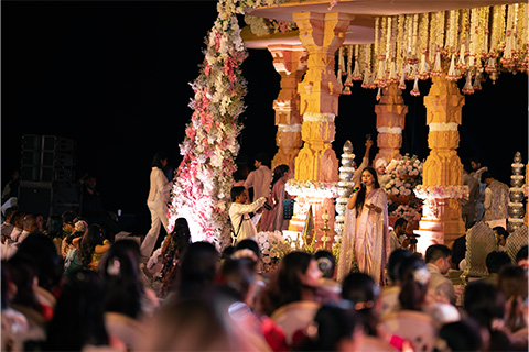 Dubai Pheras- Musical pheras by minaxi sharma